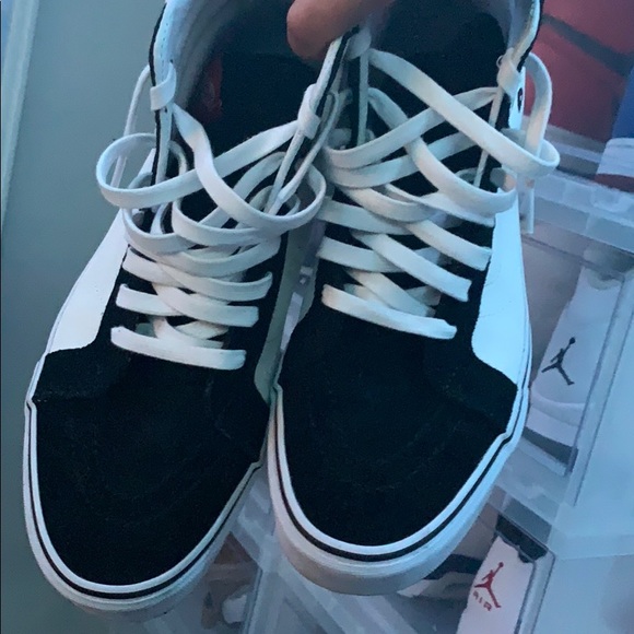 Snoopy vans - Picture 2 of 4